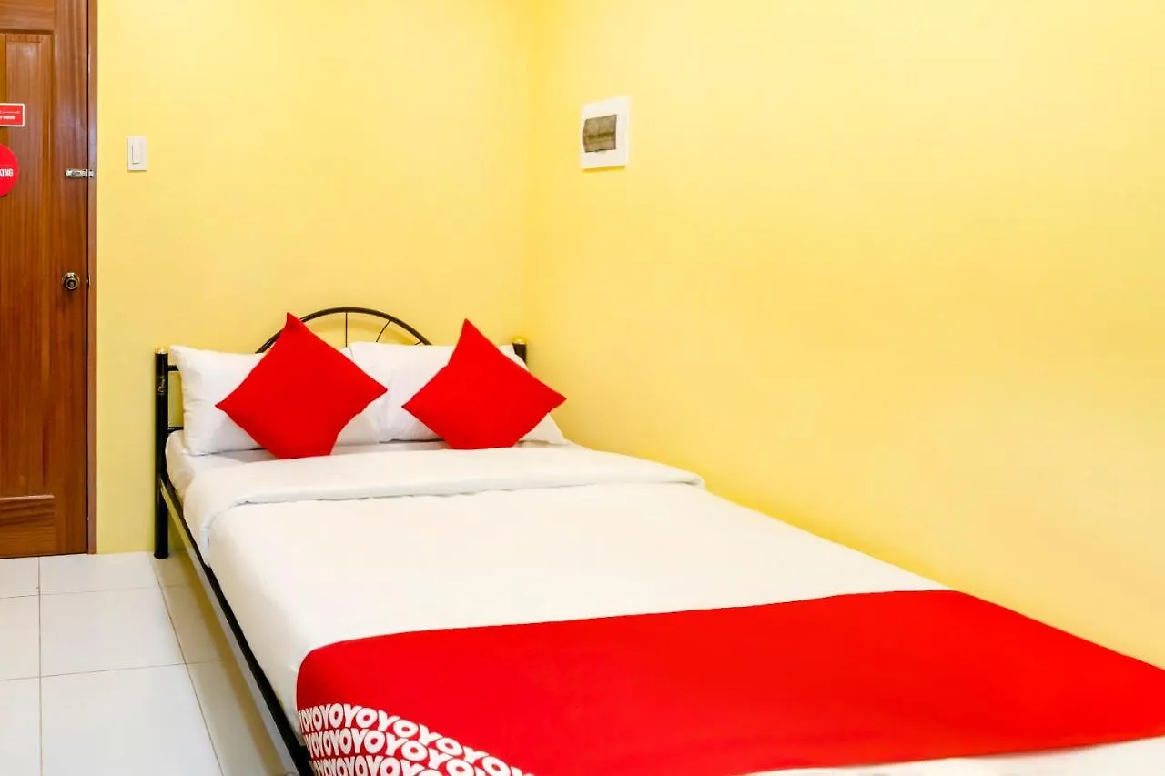 Oyo 530 Yellow Pad Hotel Davao 2*,  Philippines
